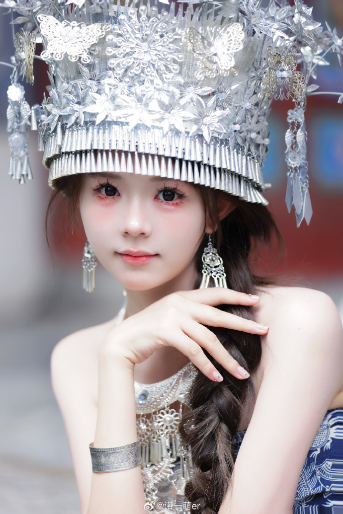 热辣滚烫 海报